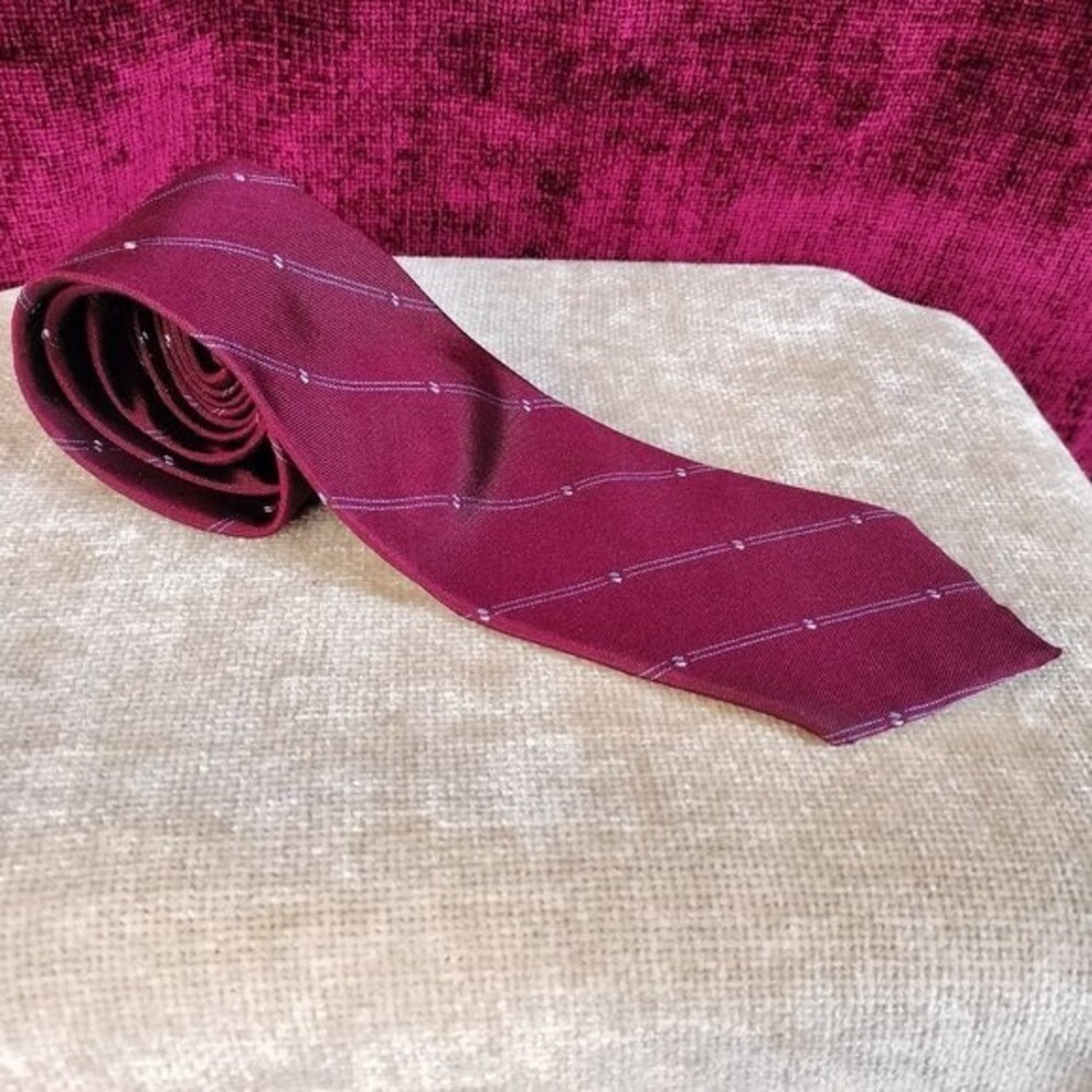 Oscar De La Renta Red Silk Tie